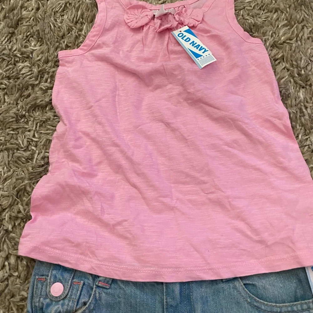 Old Navy capris jeans and tank top size5t both nwt